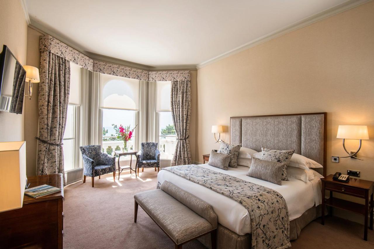 The Grand Hotel Eastbourne Eksteriør billede A bedroom at the hotel
