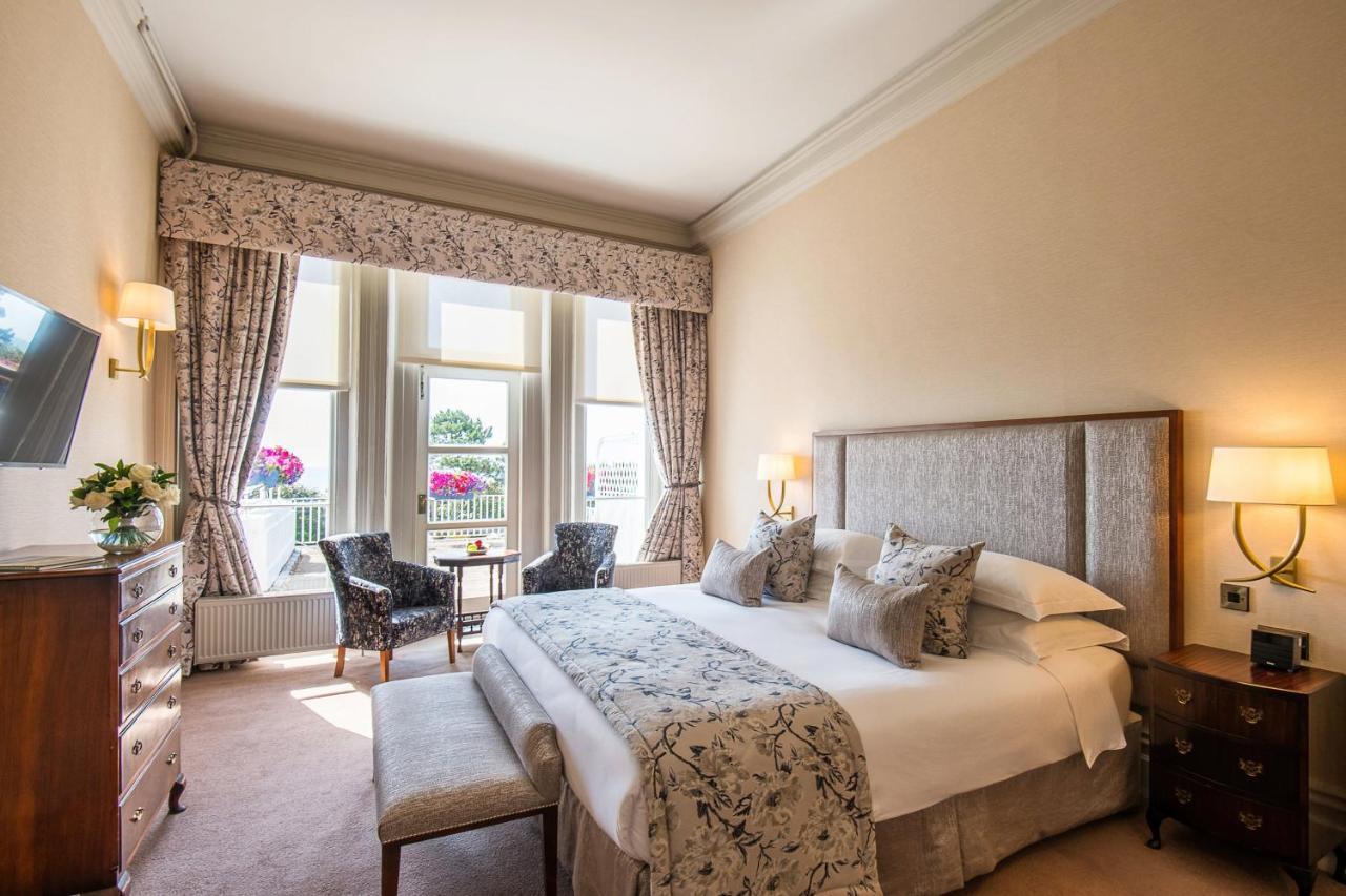 The Grand Hotel Eastbourne Eksteriør billede A bedroom at the hotel