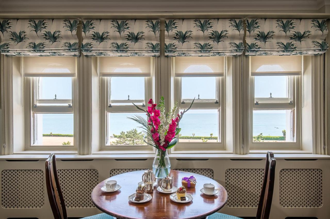 The Grand Hotel Eastbourne Eksteriør billede A Roman blind