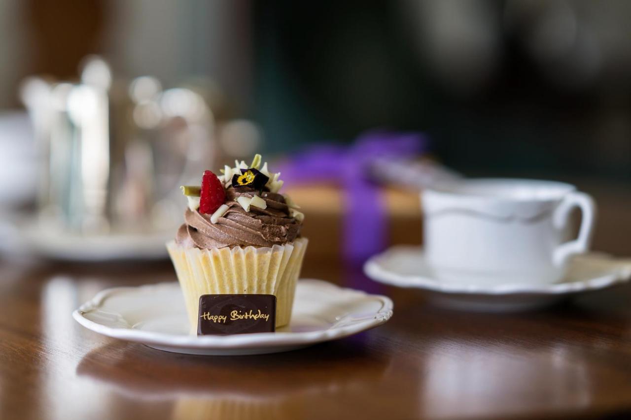 The Grand Hotel Eastbourne Eksteriør billede A cupcake