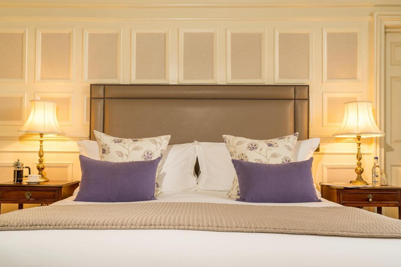 The Grand Hotel Eastbourne Eksteriør billede A bedroom at the hotel