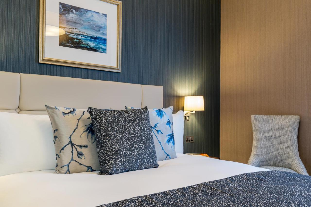 The Grand Hotel Eastbourne Eksteriør billede A bedroom at the hotel