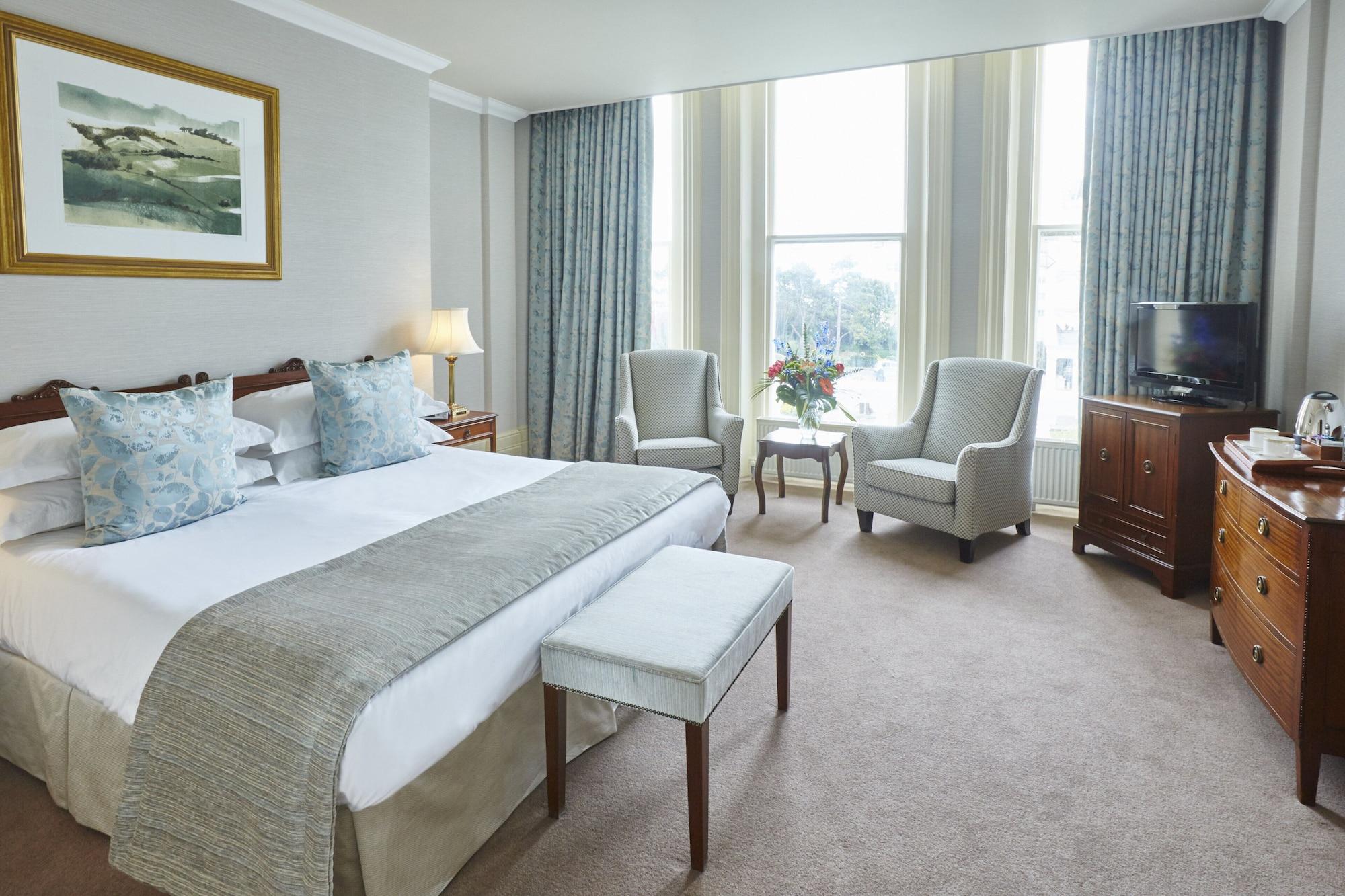 The Grand Hotel Eastbourne Eksteriør billede A bedroom at the hotel
